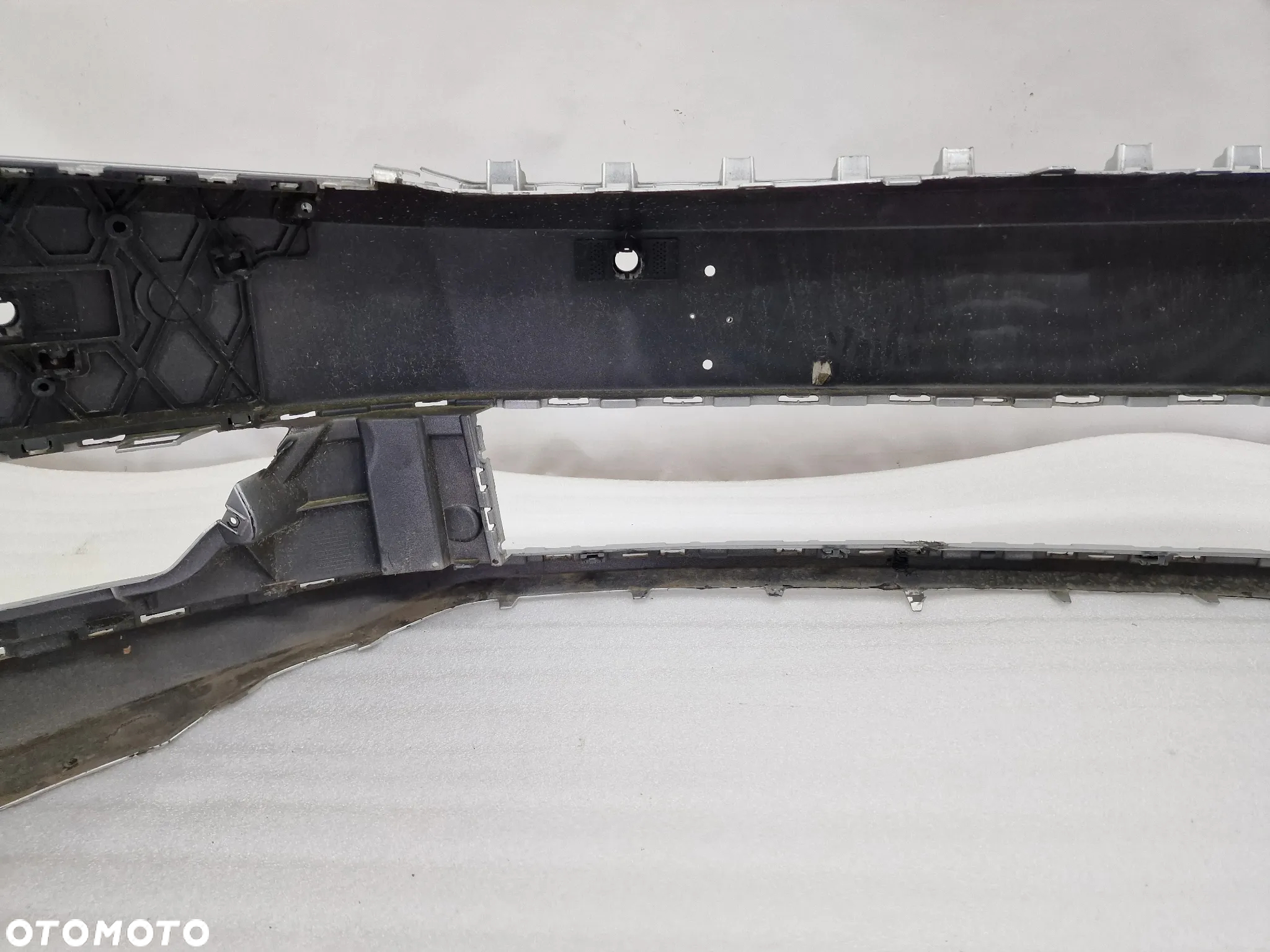VW PASSAT B7 3AA 10- ZDERZAK PRZEDNI PRZÓD NA SPRYSKI + 4X PDC , KOLOR SREBRNY METALIK , NR 3AA807221 , NR AUKCJI NZ1185 - 19