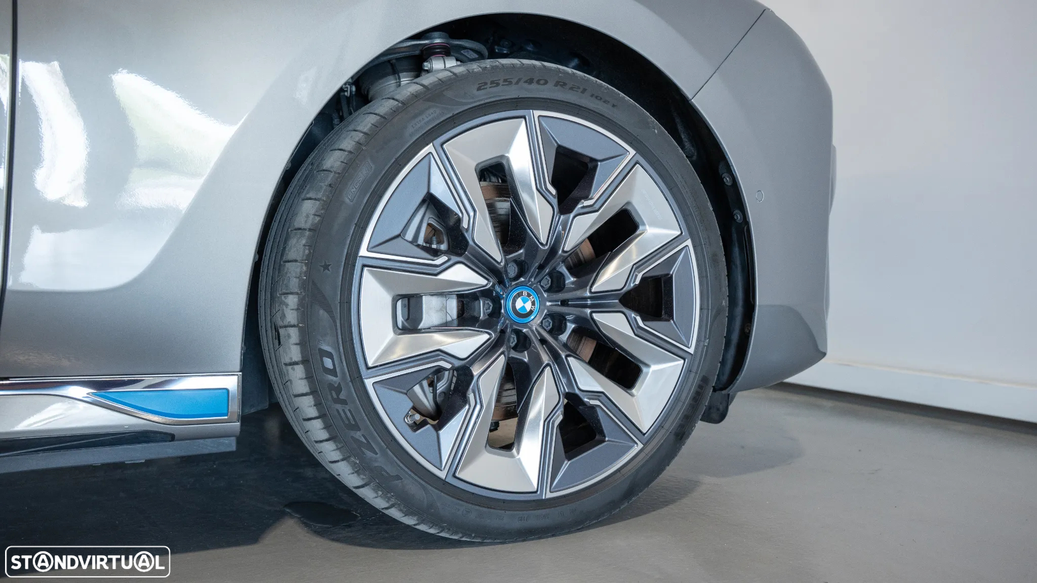 BMW i7 xDrive60 - 25
