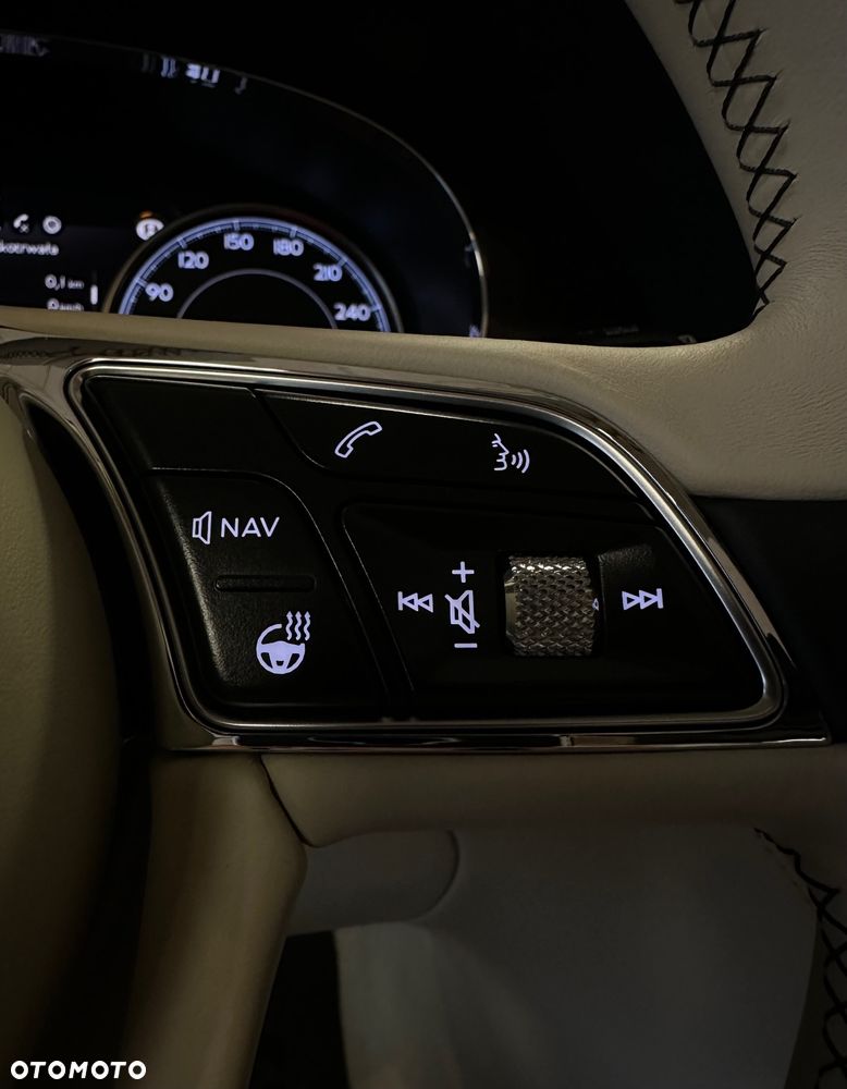 Bentley Bentayga V8 - 10