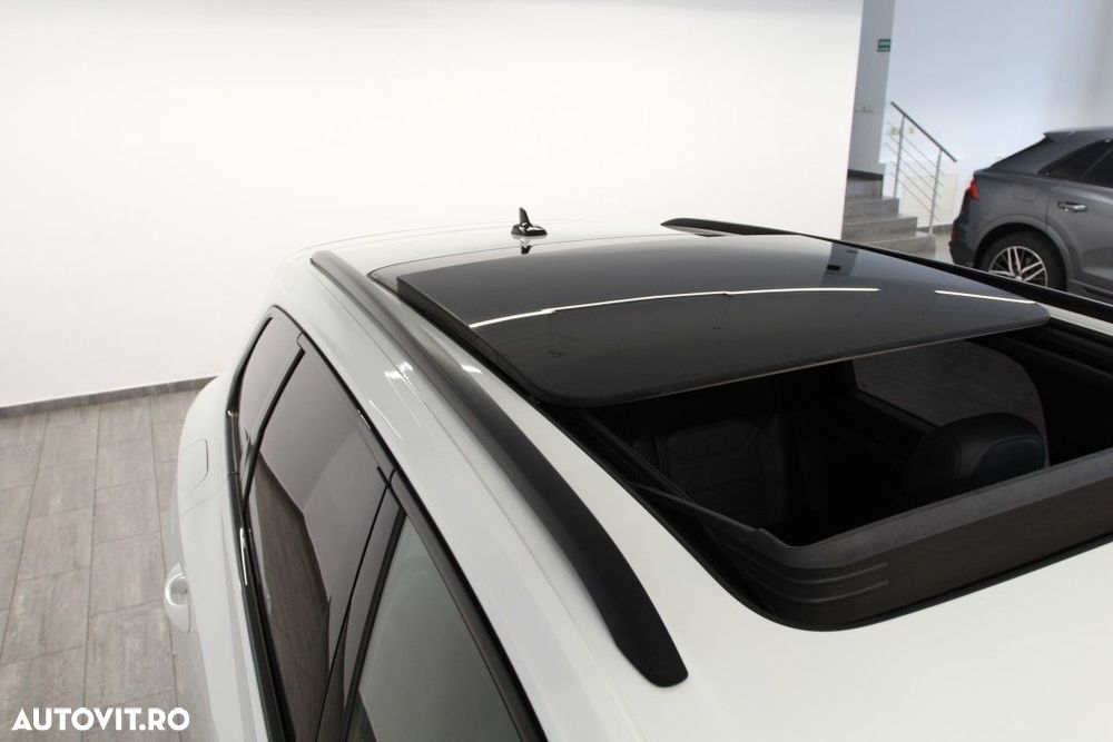 Volkswagen Touareg V6 TDI 4MOTION R-Line - 12