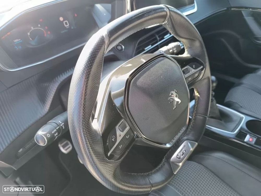 Peugeot 2008 - 30