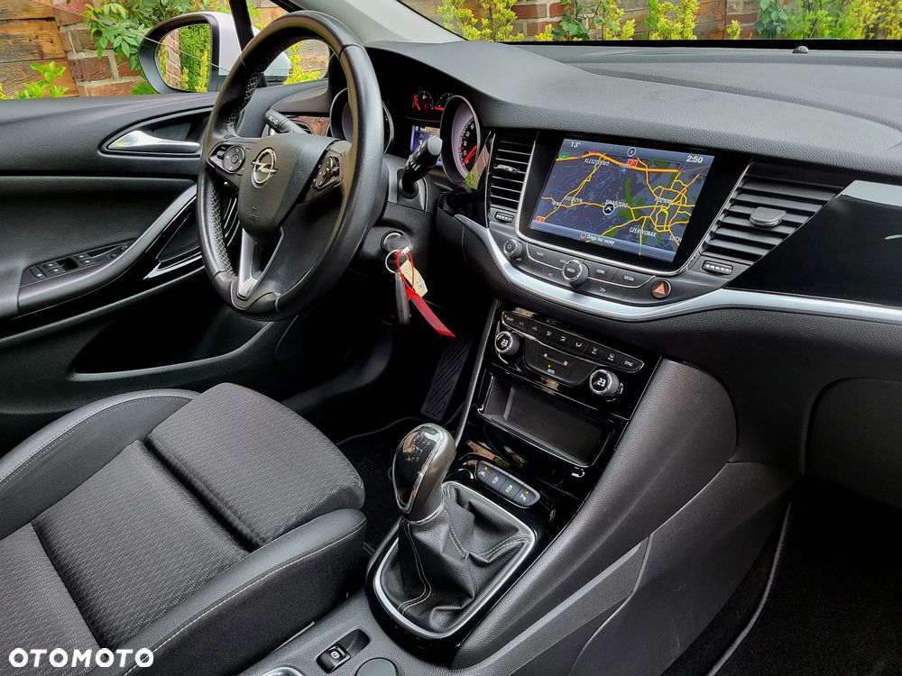 Opel Astra - 10