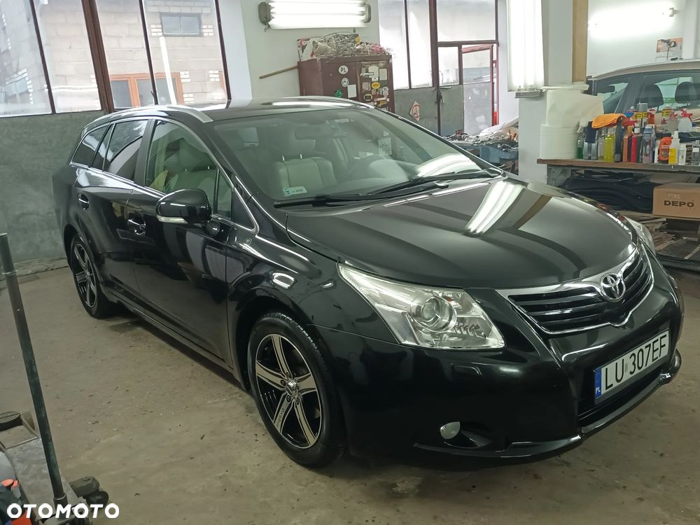 Toyota Avensis 1.8 Premium EU5 - 4