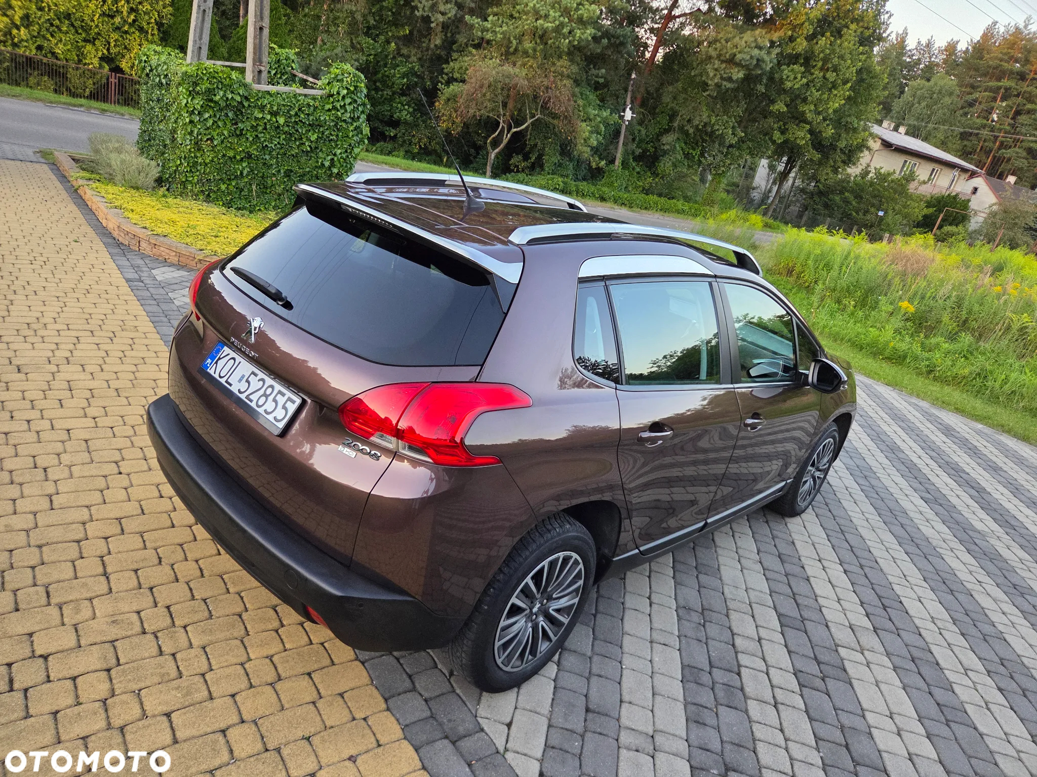 Peugeot 2008 e-HDi FAP 92 STOP & START Allure - 16