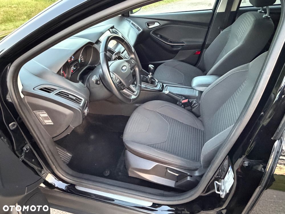Ford Focus 2.0 TDCi Titanium ASS - 28