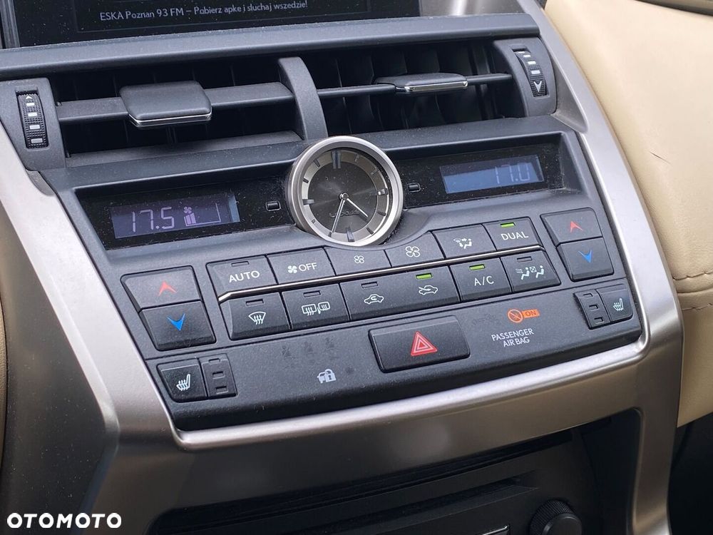 Lexus NX 200t Comfort AWD - 18