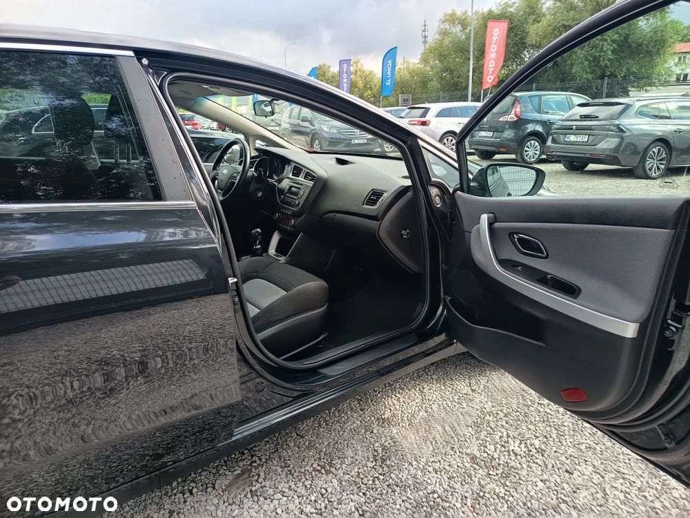 Kia Ceed 1.4 CVVT Fifa World Cup Edition - 26