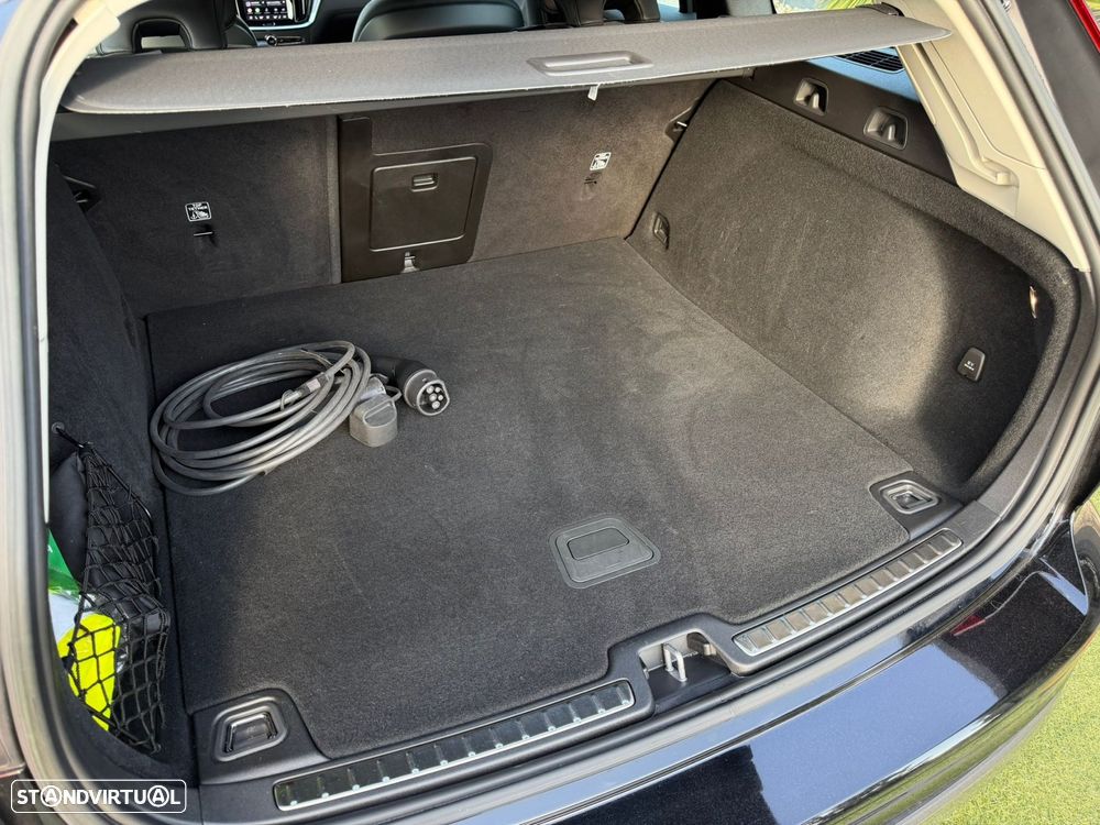 Volvo V60 2.0 T6 AWD TE Essential - 46