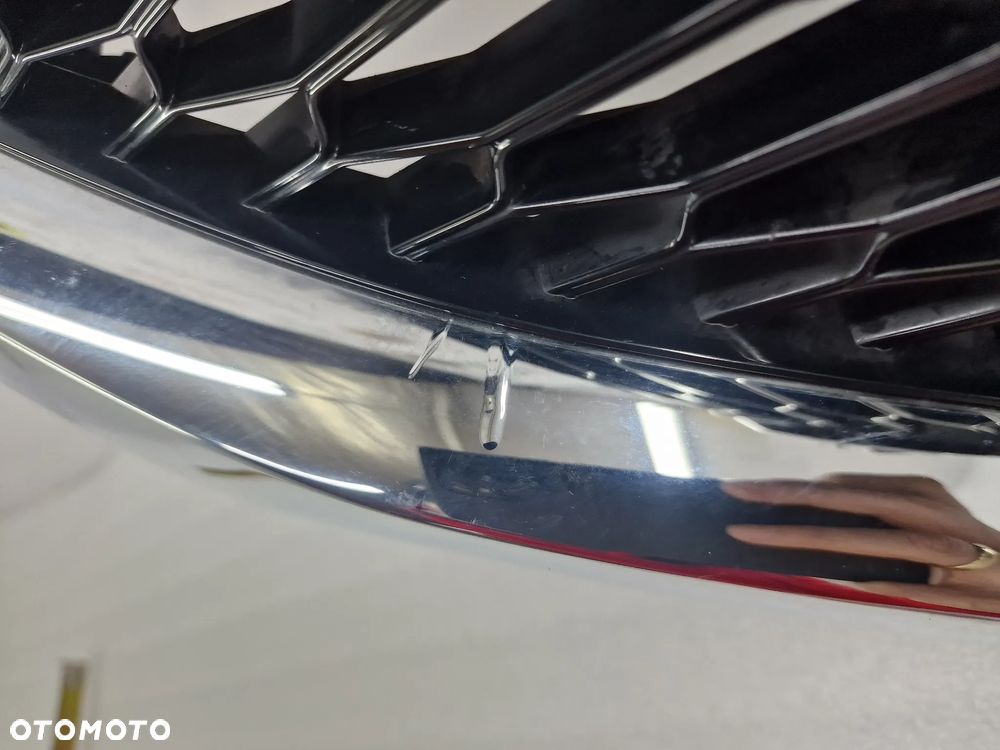 NISSAN QASHQAI II 2 LIFT 17- ATRAPA / GRILL PRZEDNI PRZÓD , NR 6932U100 / 62310HV2 , NR AUKCJI GL386 - 12