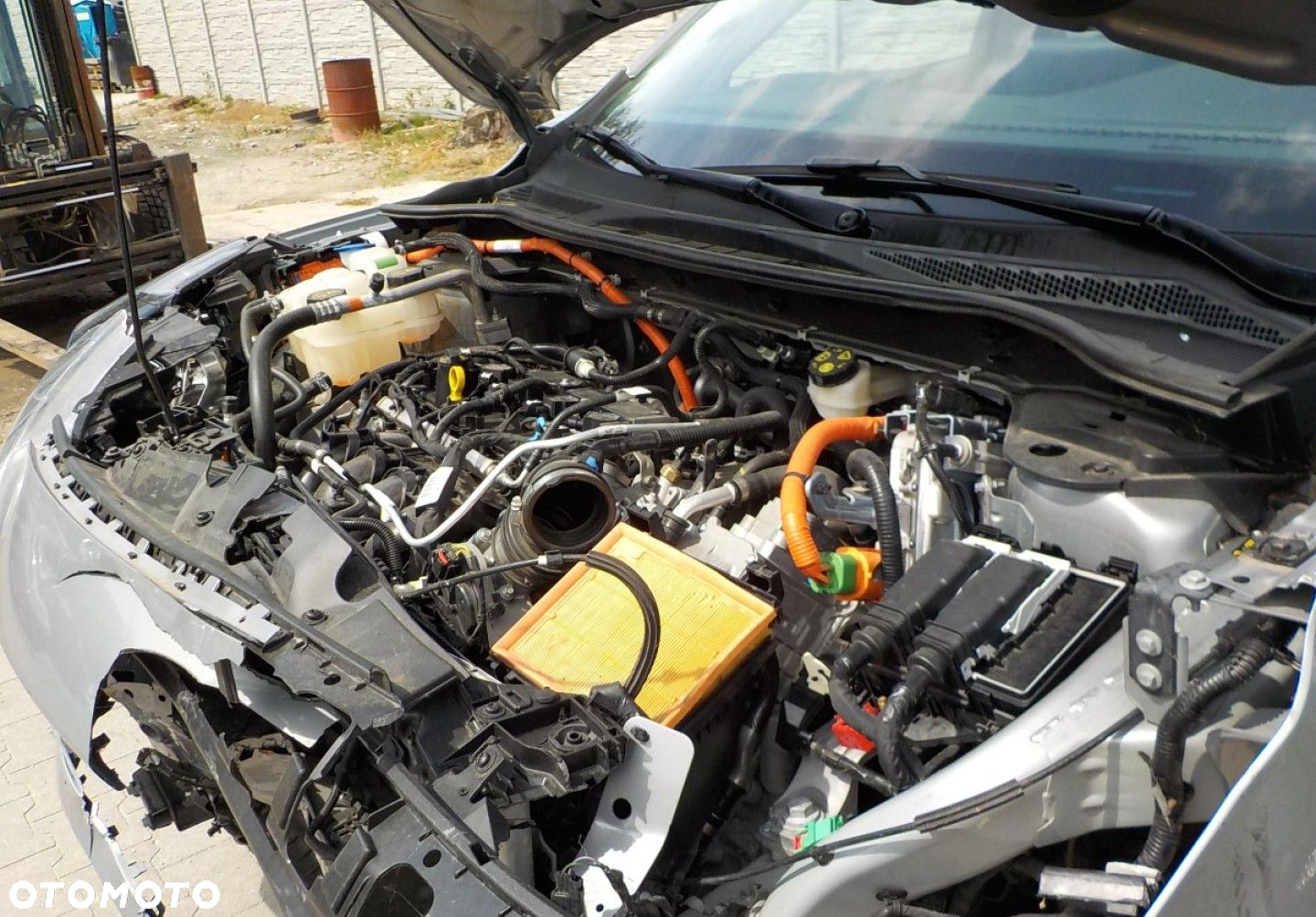 Ford Kuga - 9