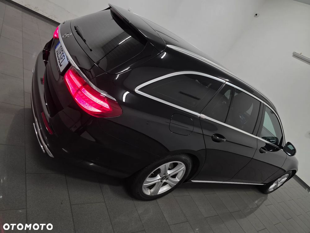 Mercedes-Benz Klasa E 220 d 9G-TRONIC AMG Line - 35