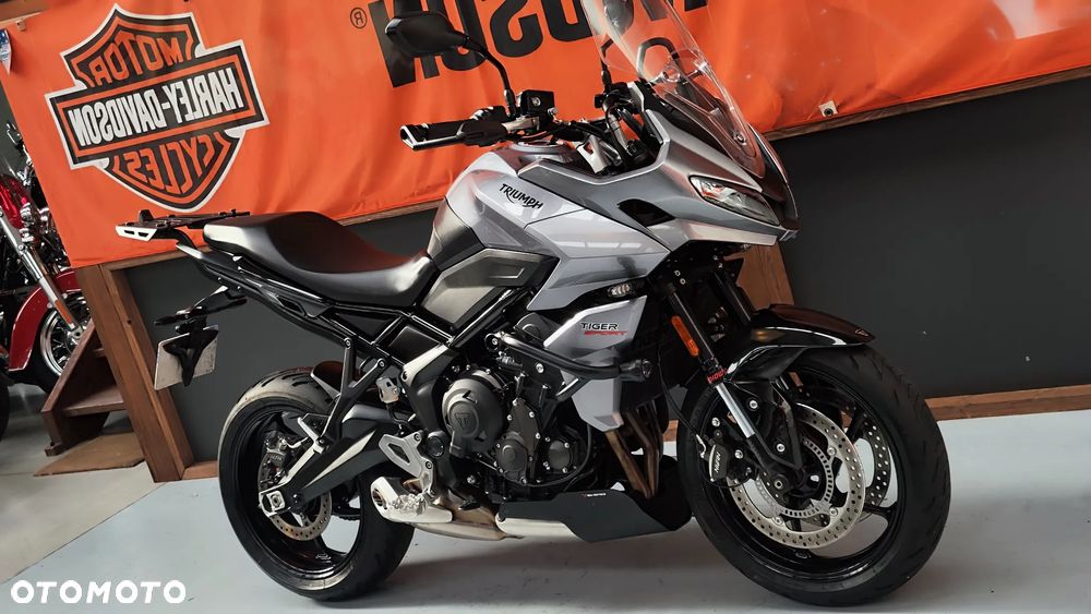 Triumph Tiger - 38