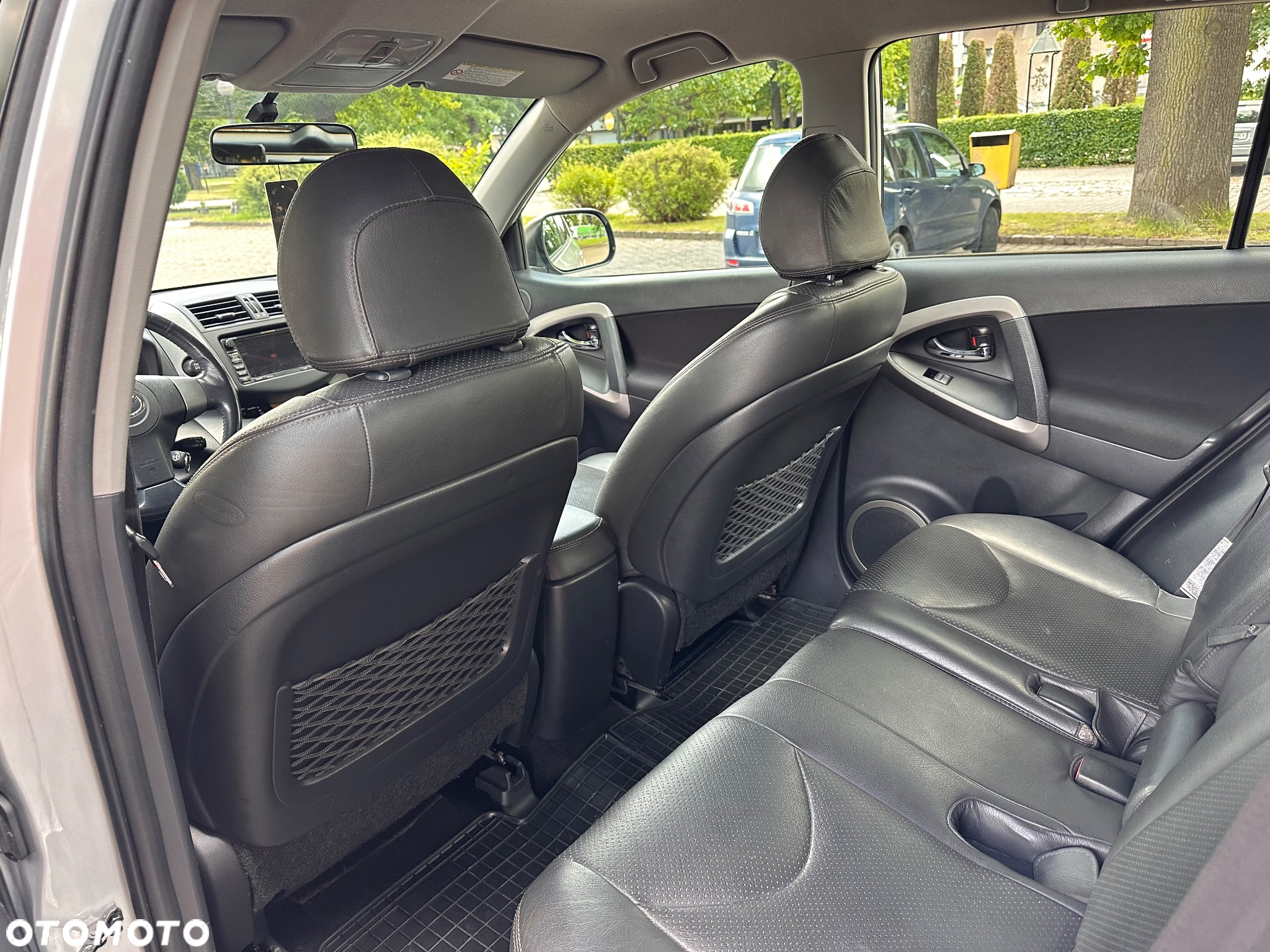 Toyota RAV4 2.2 D-CAT Sol - 29