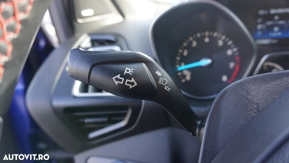 Ford Kuga 1.5 EcoBoost 2x4 ST-Line - 21