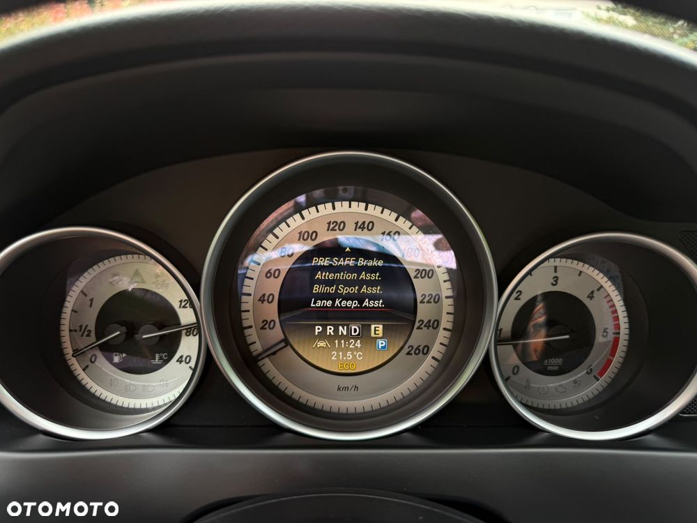 Mercedes-Benz Klasa C 250 CDI DPF 4Matic (BlueEFFICIENCY) 7G-TRONIC Avantgarde - 23