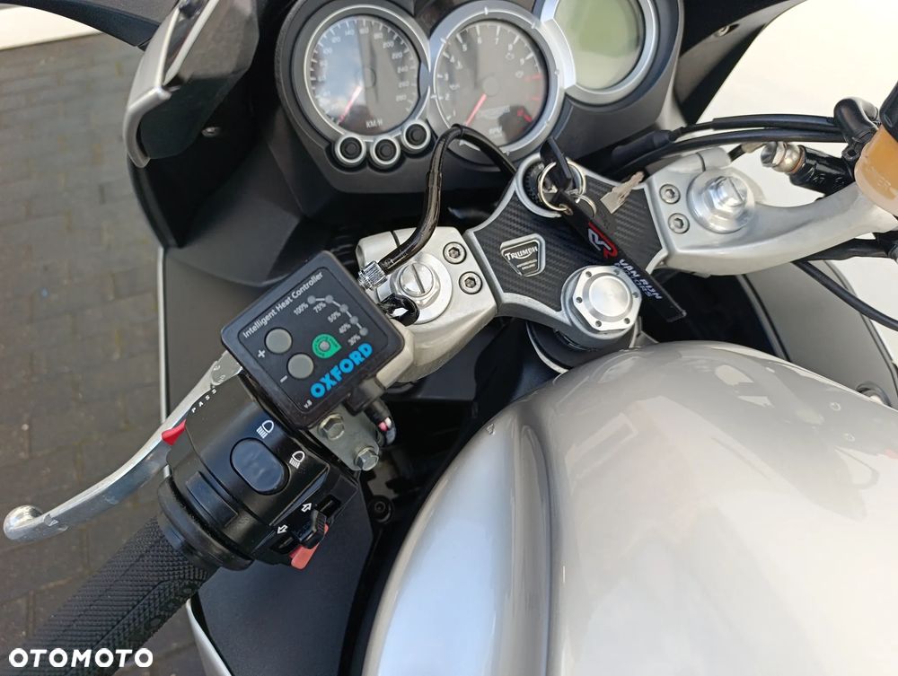 Triumph Sprint - 18