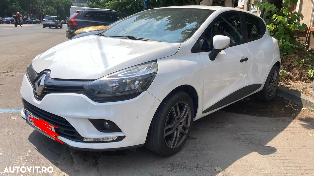 Renault Clio - 2