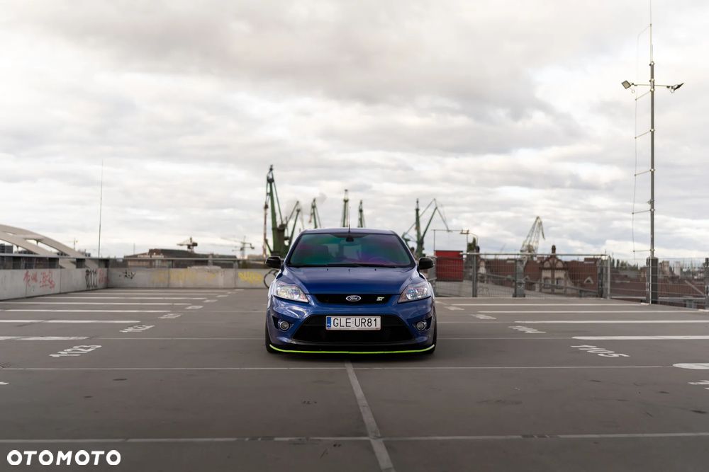 Ford Focus - 2