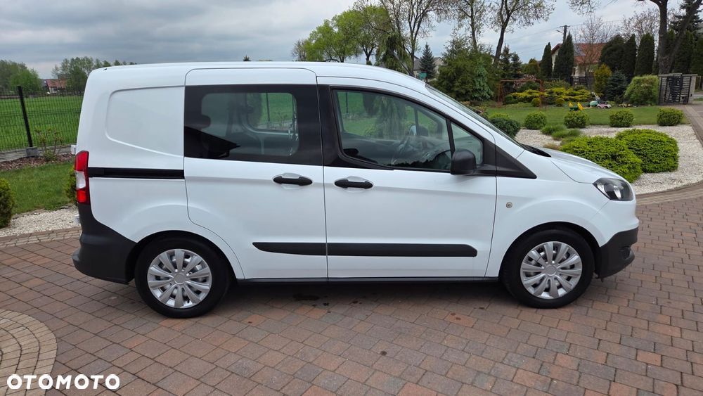Ford Tourneo Courier - 8