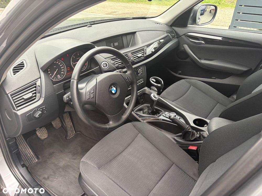 BMW X1 sDrive18d xLine - 9