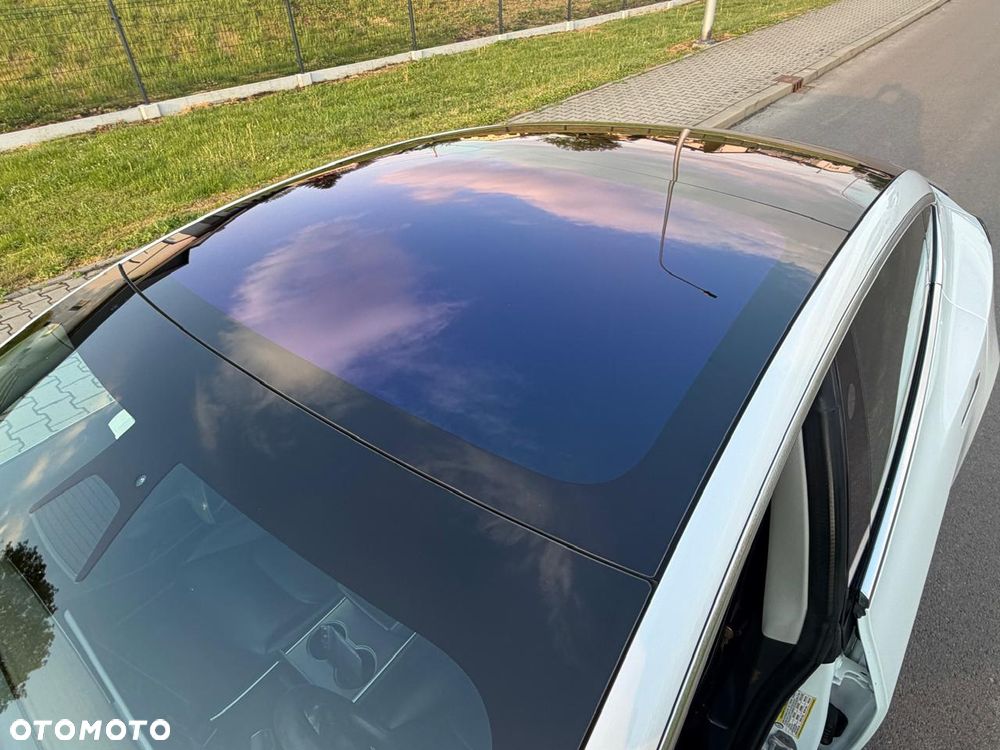 Tesla Model 3 - 38