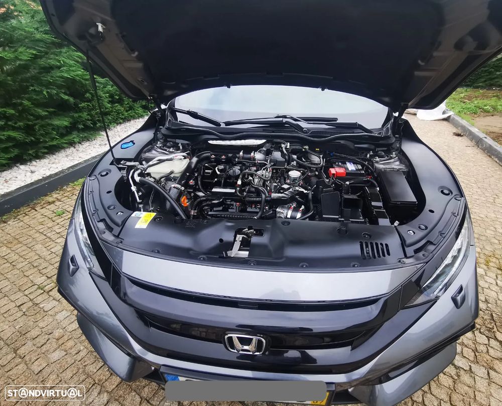 Honda Civic 1.0 i-VTEC Executive Premium - 10