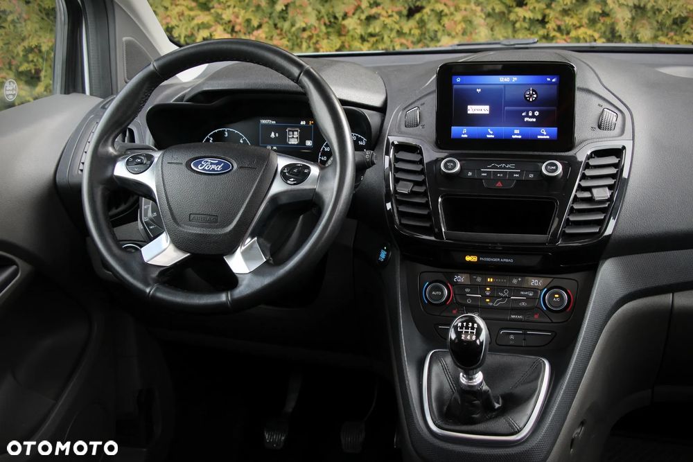 Ford Tourneo Connect 1.5 EcoBlue Titanium - 24