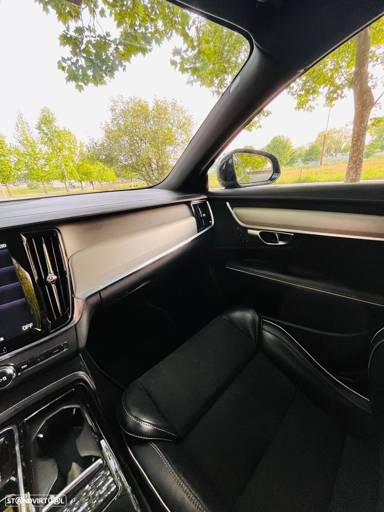 Volvo V90 2.0 T8 R-Design AWD Geartronic - 32