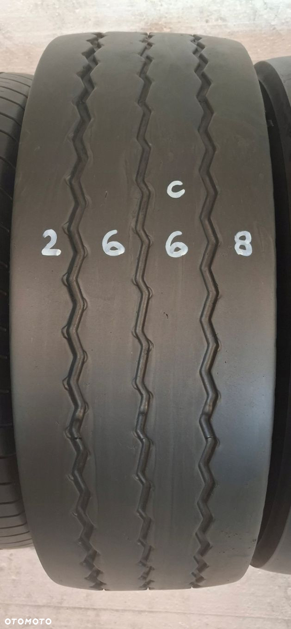 Pirelli ST01 17.5" 245/70R17.5 143 J