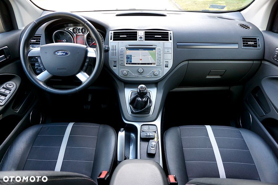 Ford Kuga 2.0 TDCi 4x4 Titanium - 30