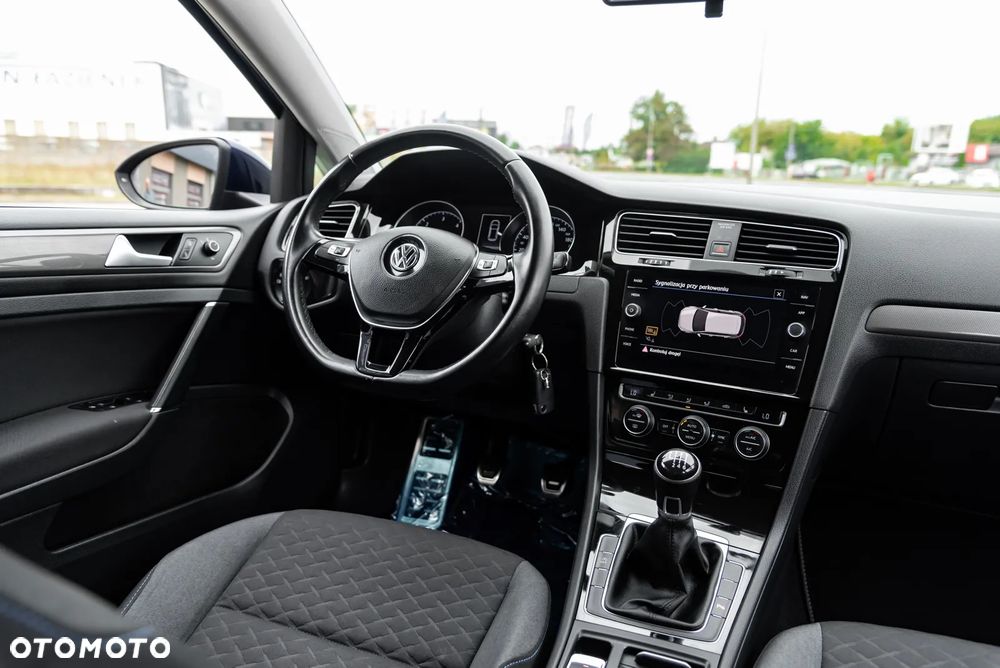 Volkswagen Golf 2.0 BlueTDI Highline - 24