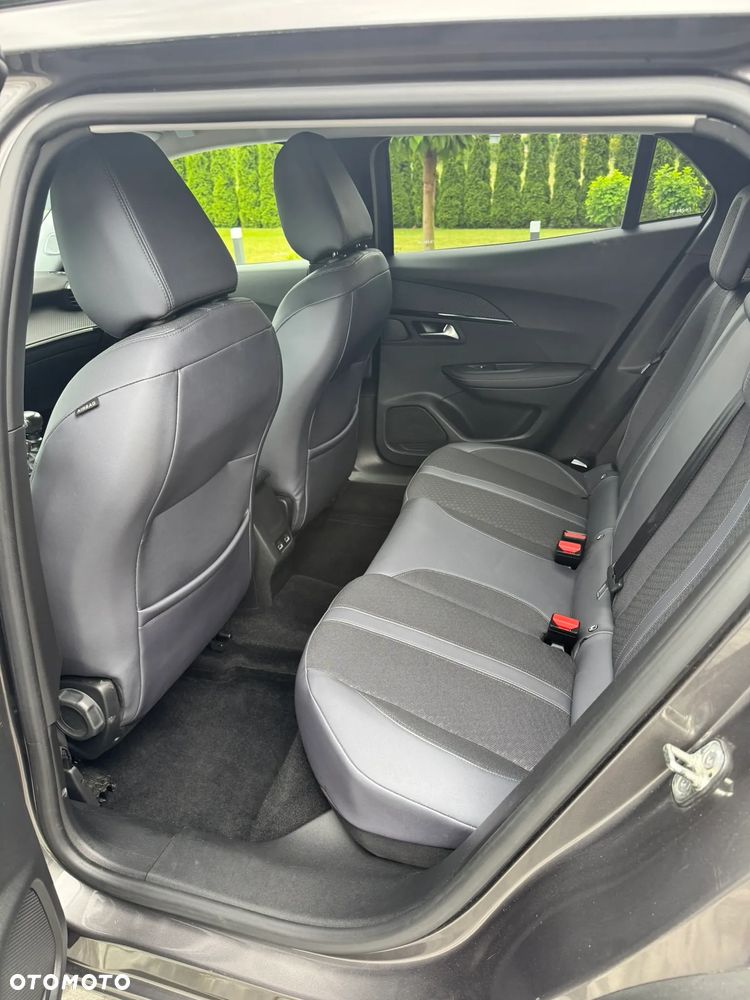 Peugeot 2008 PureTech 130 Allure - 16