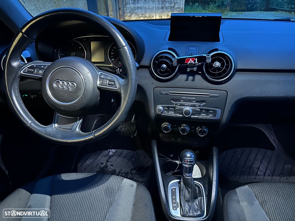 Audi A1 Sportback 1.4 TDI S-line S tronic - 7