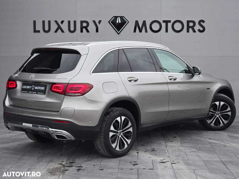 Mercedes-Benz GLC 300 de 4Matic 9G-TRONIC - 4