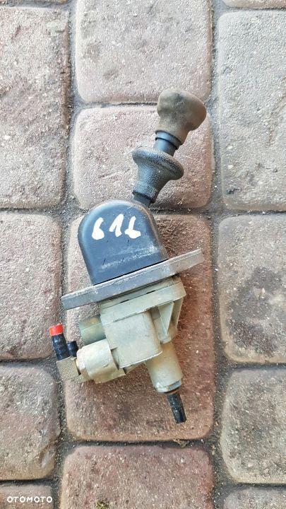 Mercedes Sprinter 616 2.7CDI Zawór Ręcznego - 1