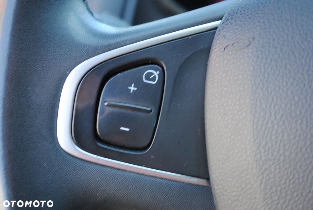 Renault Clio 1.2 16V 75 LIMITED - 18