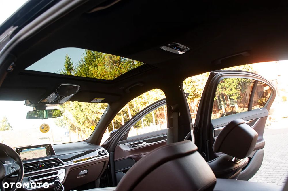 BMW Seria 7 730d xDrive sport - 23