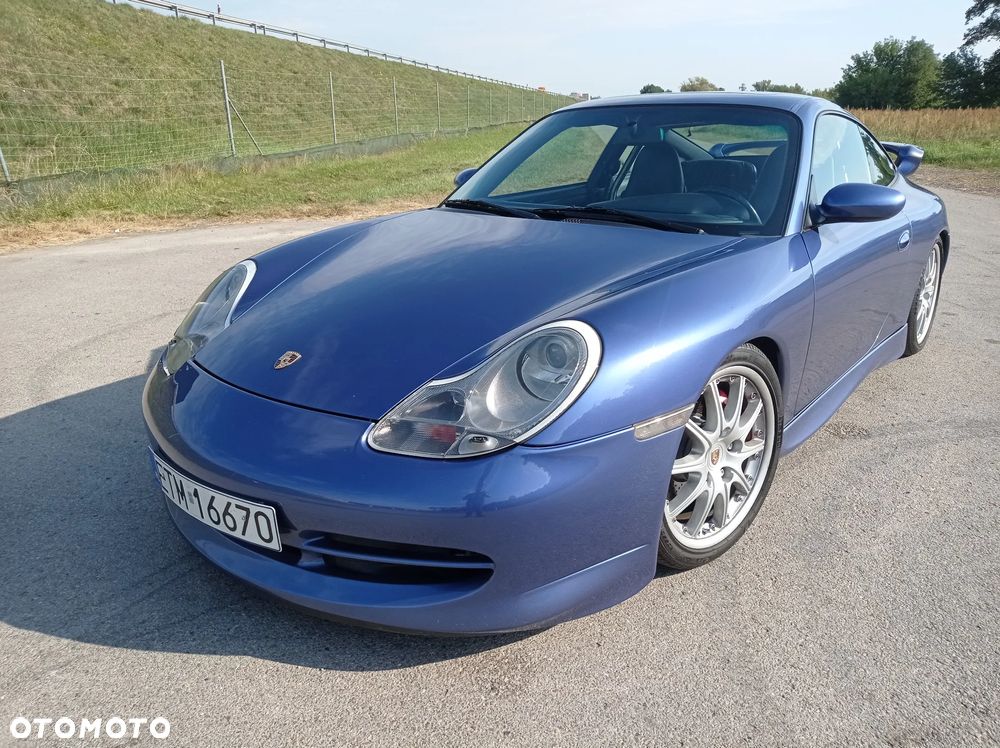 Porsche 911 Carrera - 1