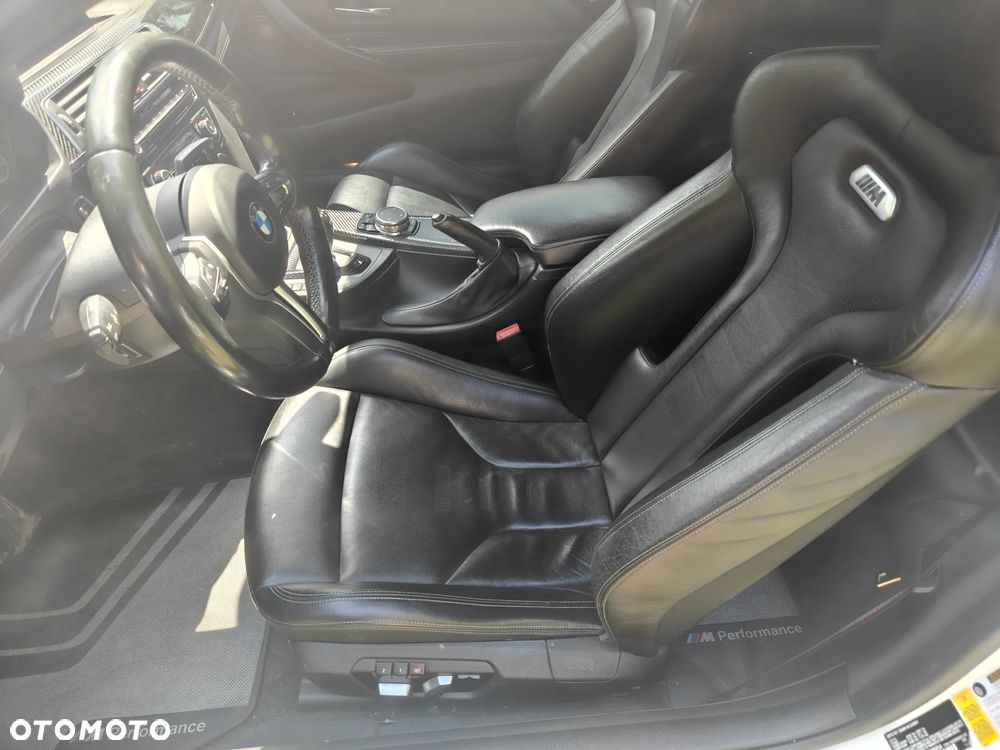 BMW M4 DKG - 18