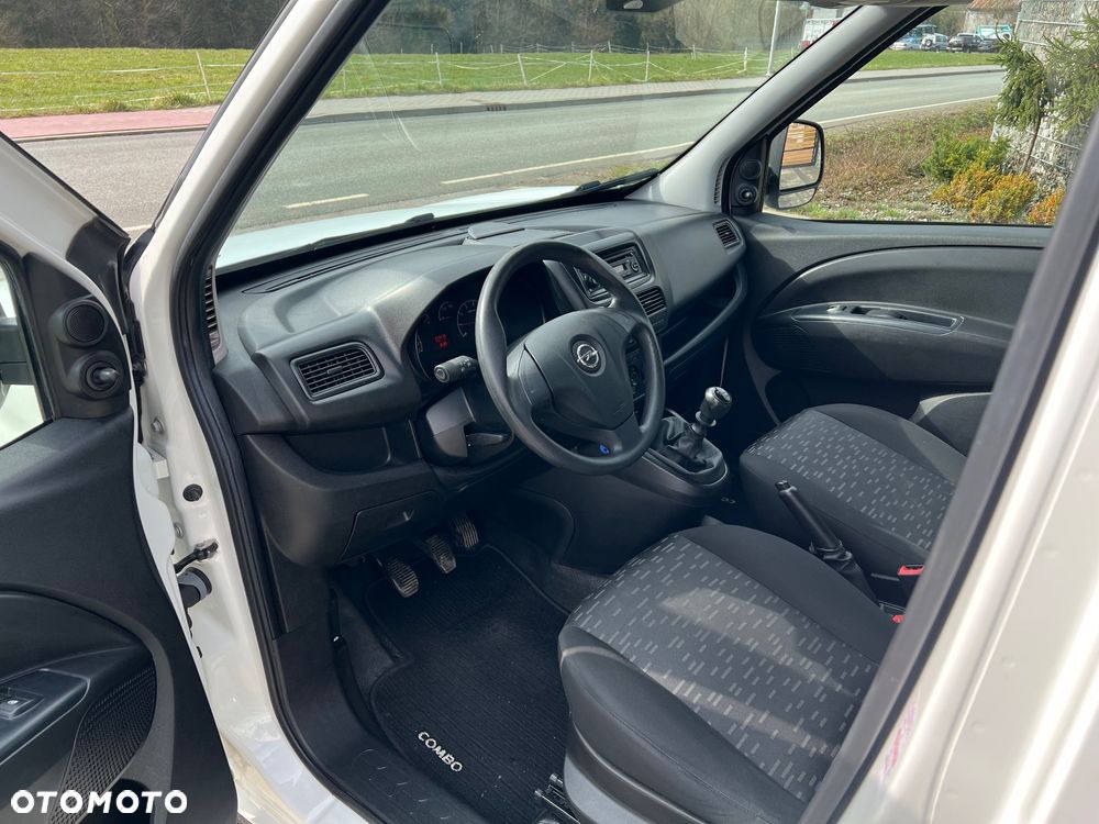 Opel COMBO - 9