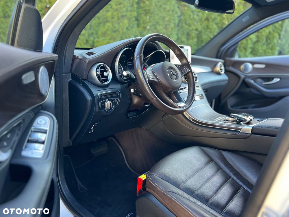 Mercedes-Benz GLC - 13