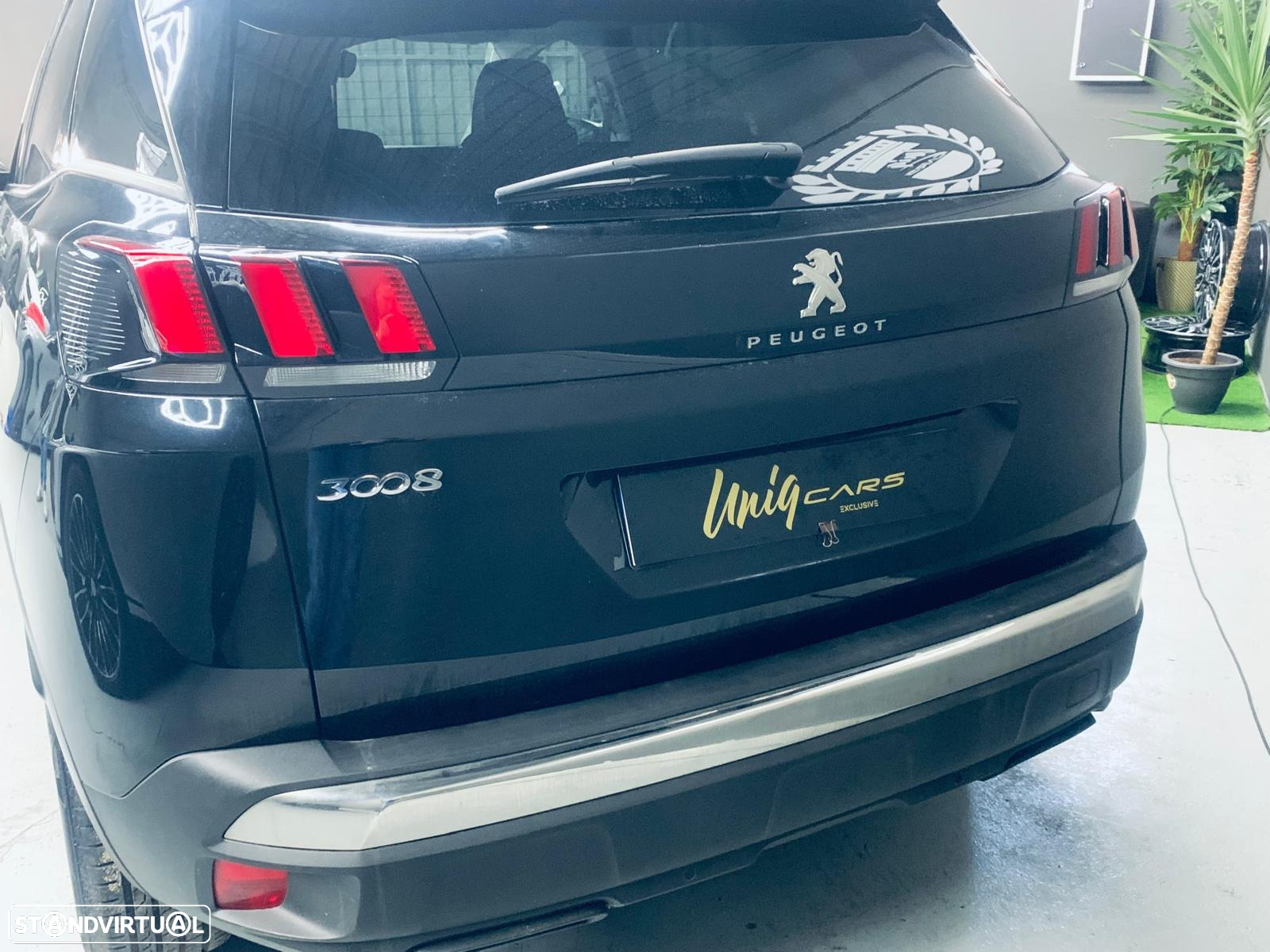 Peugeot 3008 1.5 BlueHDi Active Pack EAT8 - 8