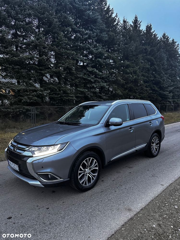 Mitsubishi Outlander 2.2 DID Instyle Navi 4WD - 1