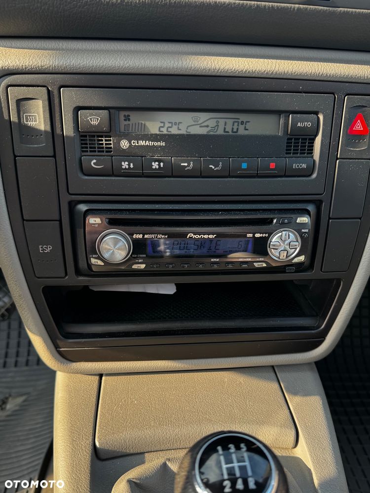 Volkswagen Passat 1.9 TDI Comfortline - 10