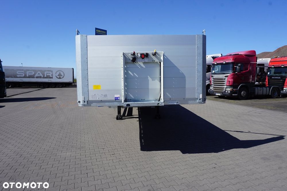 Schmitz Cargobull PLATFORMA LED * 2026 * - 2