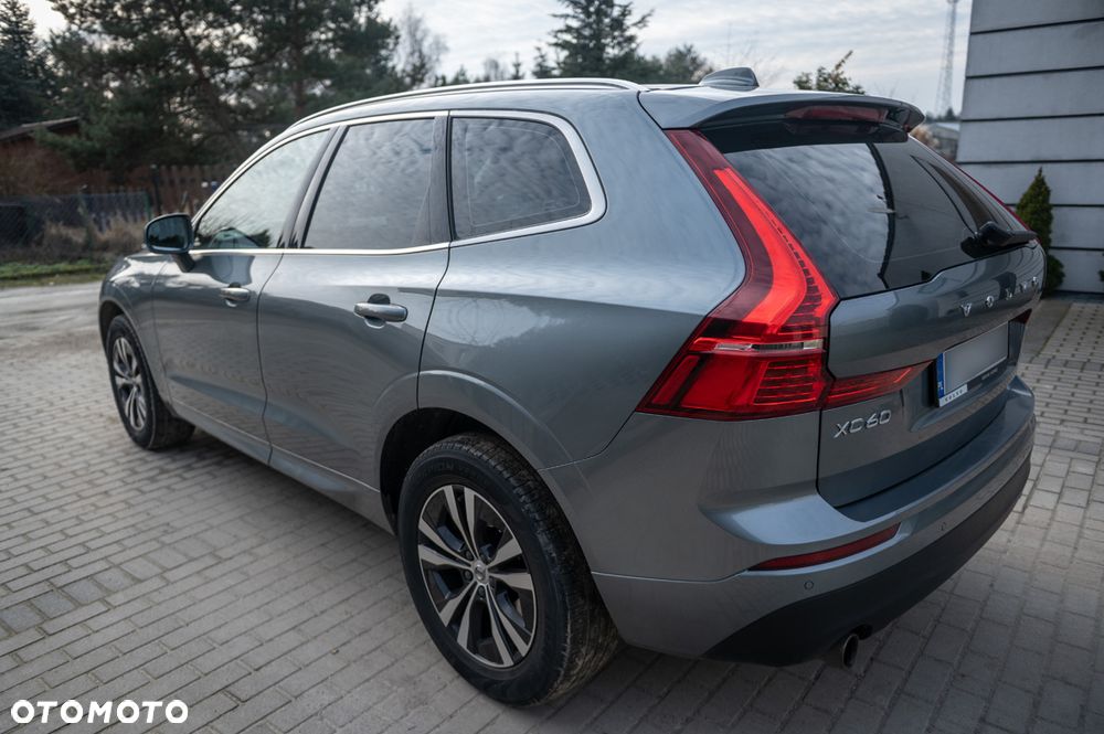 Volvo XC 60 T4 Momentum Pro - 5