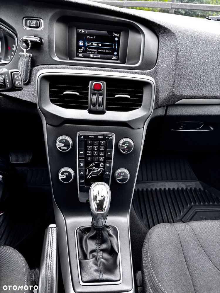 Volvo V40 D3 Kinetic - 14