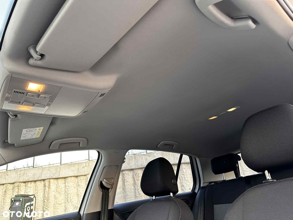 Volkswagen Golf VII 1.6 TDI BMT Comfortline - 23