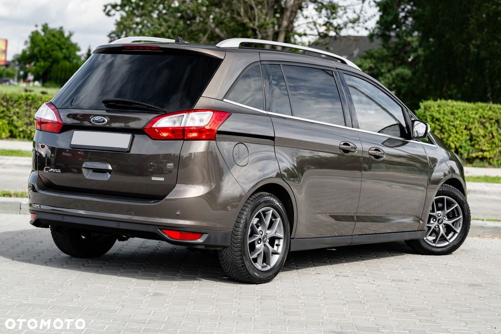 Ford Grand C-MAX - 9