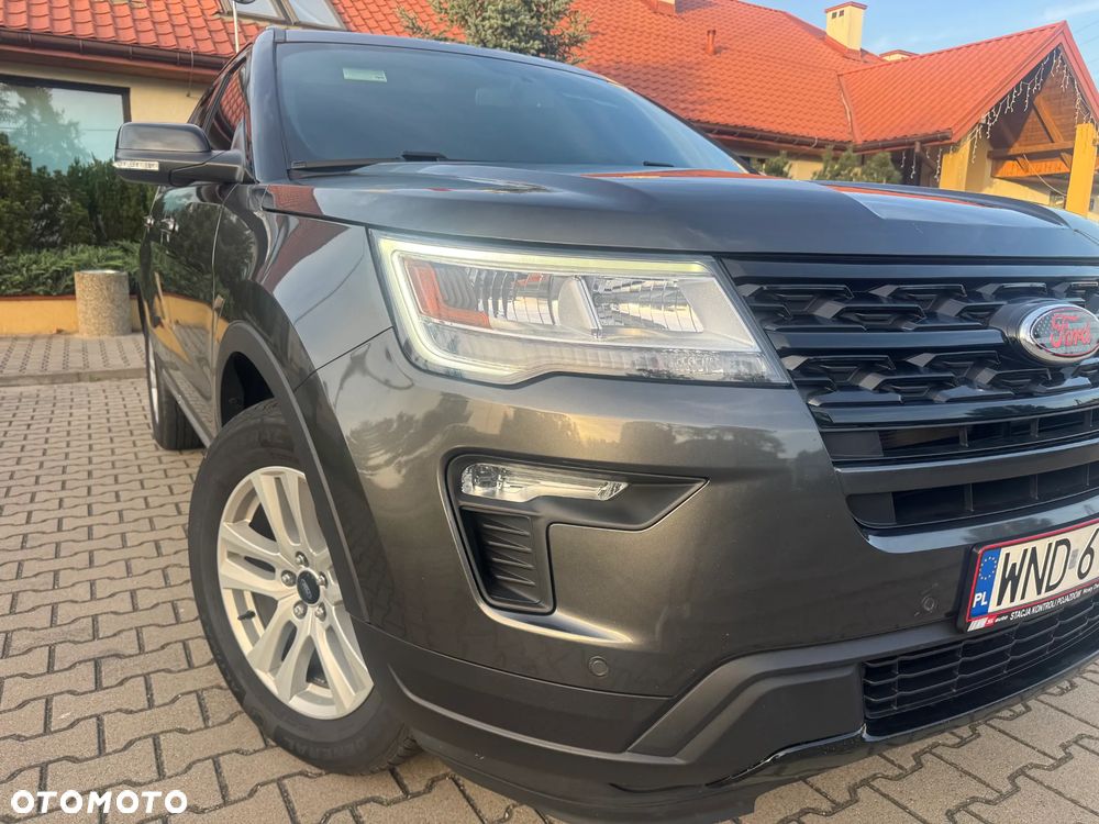 Ford Explorer - 28